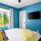 Prime Location Private Pool Hot Tub BBQ Area Office!