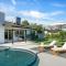 Prime Location Private Pool Hot Tub BBQ Area Office!