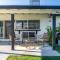 Prime Location Private Pool Hot Tub BBQ Area Office!