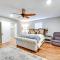 Deck and Views Spacious Lake House Escape - Hodgen