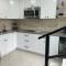 Coastal Haven 5 Min to Beach, Patio, BBQ - Dania Beach