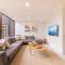The Moorings 22, 4 Cromarty Rd - stunning townhouse with water views