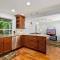 Cozy Redmond Retreat- Shared Home near Parks and Attractions - Redmond