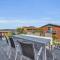 Harbour Lights - townside with a pool