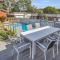 Harbour Lights - townside with a pool