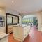 Stunning Countryside Home in Surrey by 53 Degrees Property, Ideal for Family Getaways, Private Tennis Court! - Hascombe