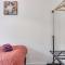 Stylish 3 bedroom House In Grt Gregorie Basildon & Essex - Free Wifi, Parking, Dedicated Office & Private Garden