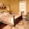 Charming Historic Downtown Apartment