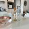 Stylish waters edge apartment - 开普敦