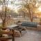 Foxy Crocodile Bush Lodge & Kruger Safari's - No Loadshedding - Marloth Park