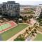 Modern 1BR Dania 1 Apartment with Private Balcony by Vibel - Dubaj