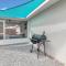 Bright & Colorful New Home 10 Min from Rainbow Springs - 邓内伦