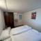 HITrental Limmatquai Apartment - Curych