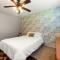 1 Mile to Texas A&M & Kyle Field - 5BD with Pingpong Table, Firepit and parking for 8 cars! - كوليج ستيشن