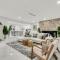Villa Oasis with Heated Pool,Sauna, BBQ and Pool Table - Pinecrest