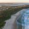 Cheerful 4-bedroom family retreat in Caves Beach