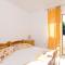 Apartments Dalmatin uljana - Superior Studio Apartment 2