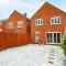 Detached 4 Bed-UltraFast Wifi Garden Free Parking - 米尔顿凯恩斯