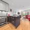 Stylish 2-BR in Colindale, London Next to Wembley, London Museum and Underground Station - Colindale