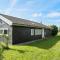 3 Bedroom Beautiful Home In Samsø
