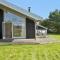 3 Bedroom Beautiful Home In Samsø
