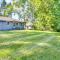 Centrally Located Omaha Home with Spacious Yard! - أوماها