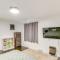 Centrally Located Omaha Home with Spacious Yard! - أوماها