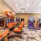Windsor Westside Gem! Themed with game room - 基西米