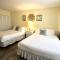 Alexander 511 Beachfront condo with 2 pools, direct beach access, sauna, tikki bar