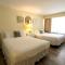 Alexander 511 Beachfront condo with 2 pools, direct beach access, sauna, tikki bar