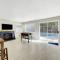 Bright Fun Spacious Home with Pool - Las Vegas