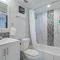 Comfy ATX Apt plus Balcony and Smart TV and Free Parking - Austin