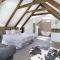 Waterfront Stay, Pet Friendly 1 Night Stays!