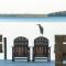 Waterfront Stay, Pet Friendly 1 Night Stays!