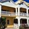 Island Paradise Apartments