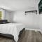 Spacious 4BR 2BA Minutes from the Falls & Casino - Niagara Falls