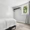 Spacious 4BR 2BA Minutes from the Falls & Casino - Niagara Falls