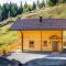 Hackihütte mountain hut