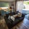 Hideaway Cabin for two on edge of New Forest - Hinton
