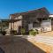 Casa Olika