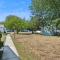 Cozy 2BR Condo - Beachside Bliss with Yard Space condo - Кейп-Мей