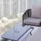 HausReserv at Paramount Midtown Hotel - Infinity Pool with Burj Khalifa View - Luxury Apartments - Dubaj