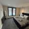 Spacious & Modern House Sleeps 8 - York