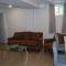 Modern 2-BR Basement Apartment - 列治文山