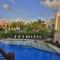 Coral Maya Stay Suites