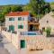 Holiday Home Rustic - Two Bedroom Holiday Home with Private Pool - Crivac