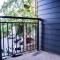 Modern Cozy next to Microsoft, Queen Bed, Parking - Bellevue