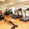 Elegant 2BR Golf View Oasis with Maids Room in Yas Island - Yas Island