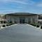 Elegant 2BR Golf View Oasis with Maids Room in Yas Island - Yas Island