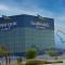 Elegant 2BR Golf View Oasis with Maids Room in Yas Island - Yas Island
